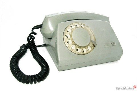 A pulse-dial Aster-72 rotary phone which belongs firmly in the 20th century